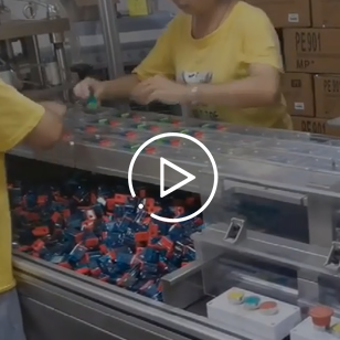 全自动全封式吸塑挂卡包装机(文具行业)
